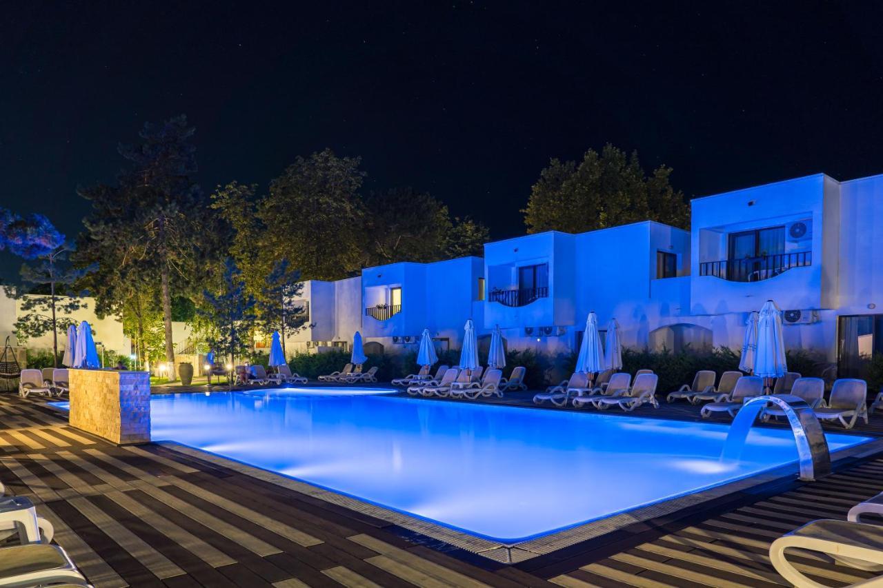 Mera Resort